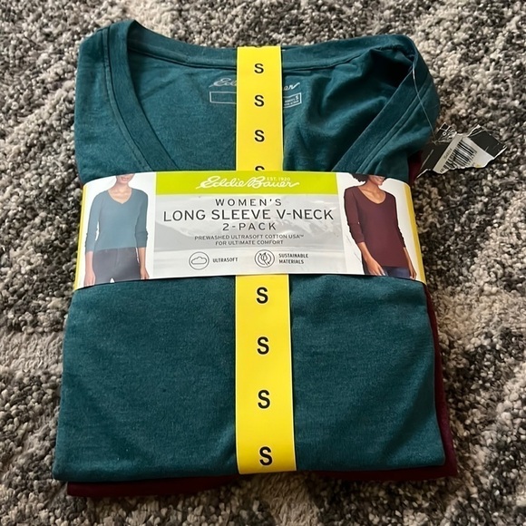 WOMEN'S Long-Sleeve V-Neck T-Shirt - Picture 3 of 3